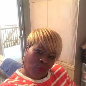 Meet your Posher, Dorothy